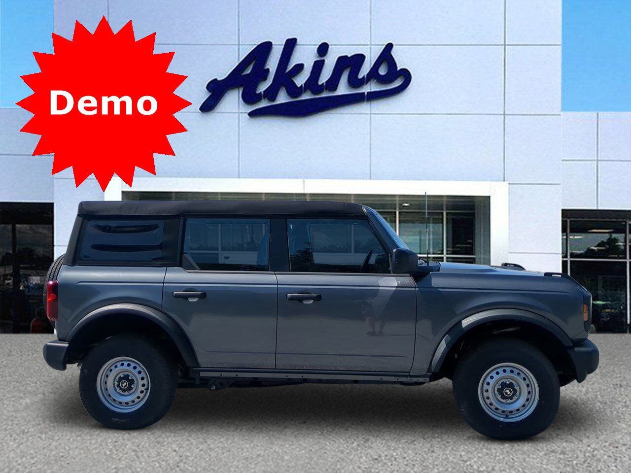 2025 Ford Bronco Base