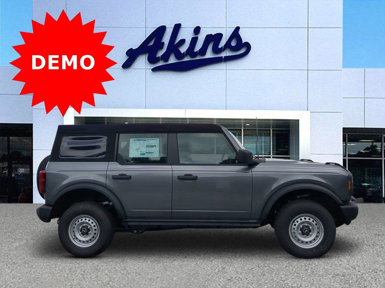 2025 Ford Bronco Base