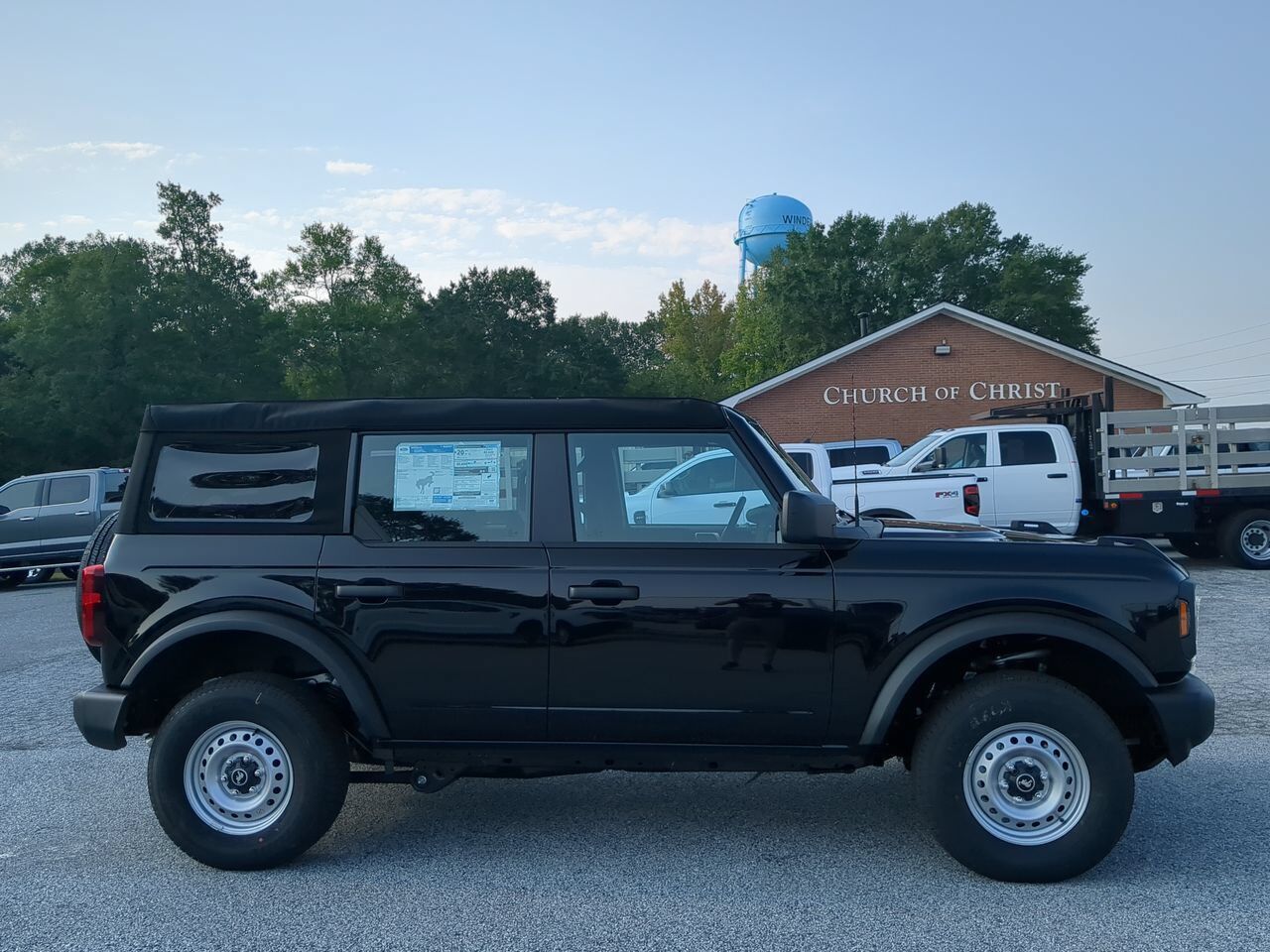 2025 Ford Bronco Base