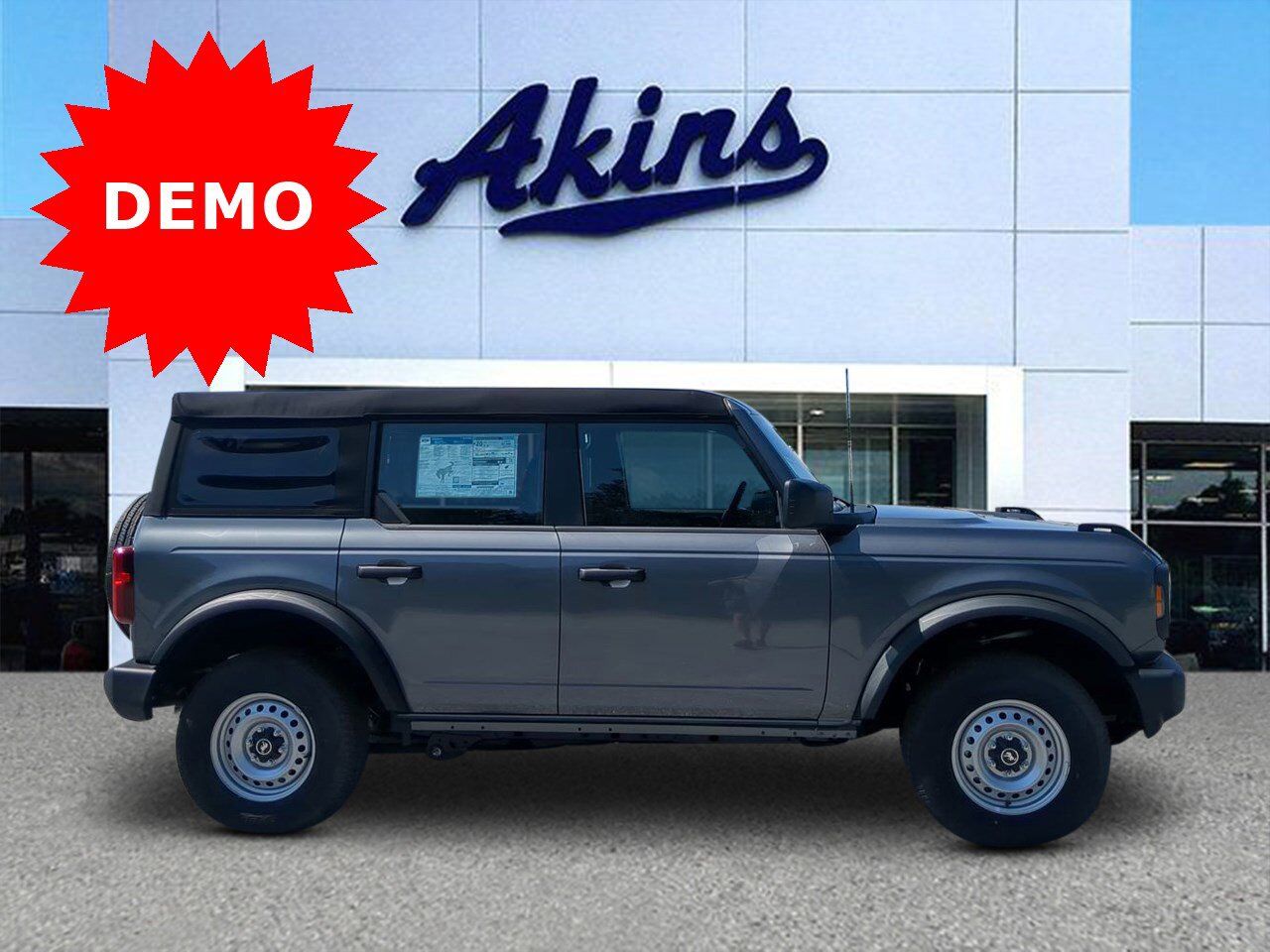 2025 Ford Bronco Base