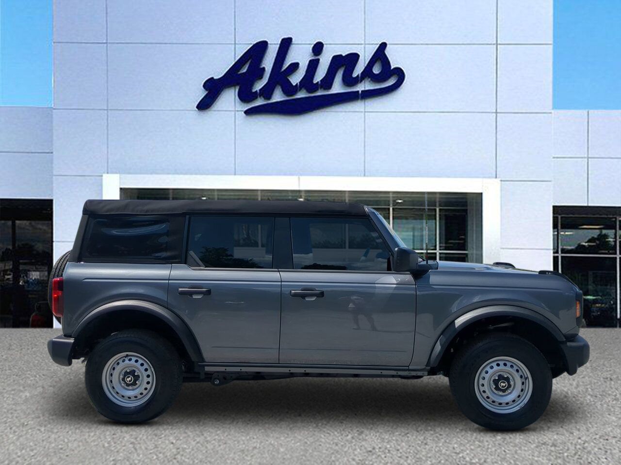 2025 Ford Bronco Base