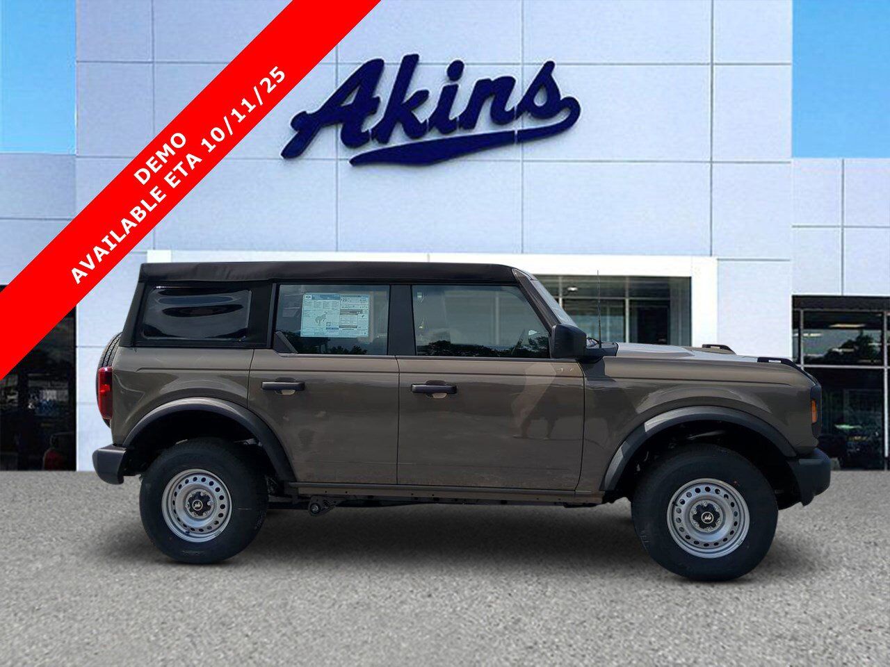 2025 Ford Bronco Base