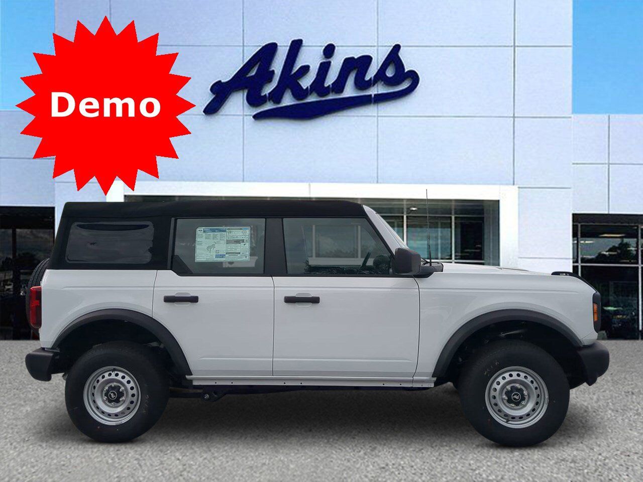 2025 Ford Bronco Base