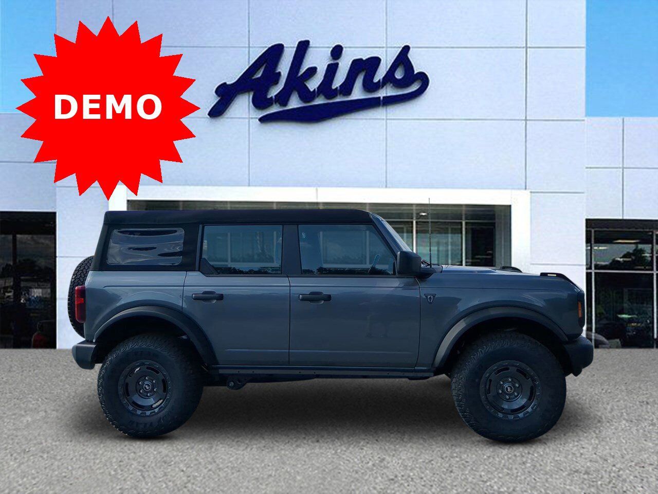 2025 Ford Bronco Base