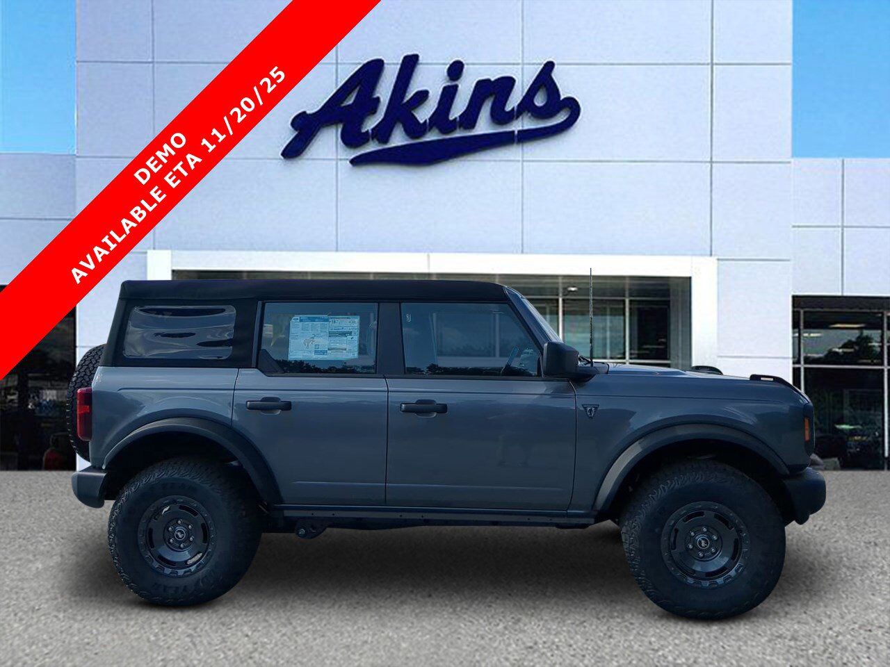 2025 Ford Bronco Base