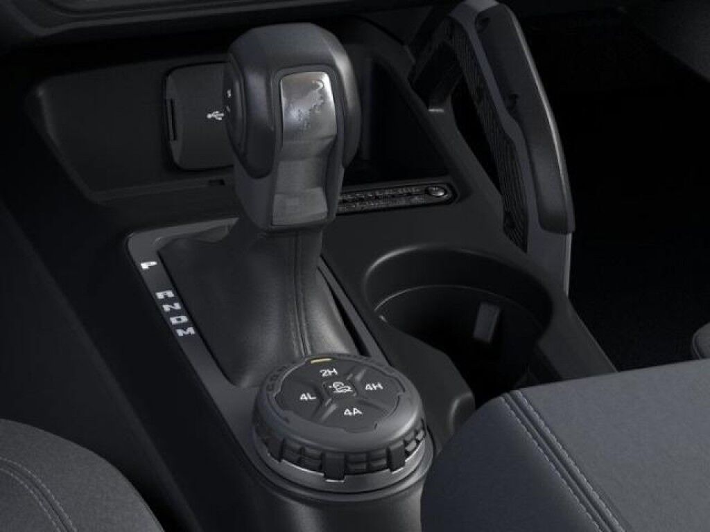 2025 Ford Bronco Big Bend Owego NY