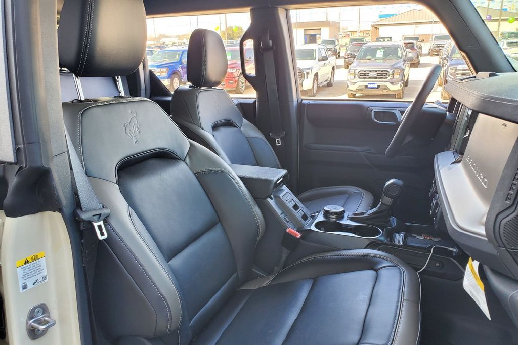 2025 Ford Bronco Outer Banks Hondo TX