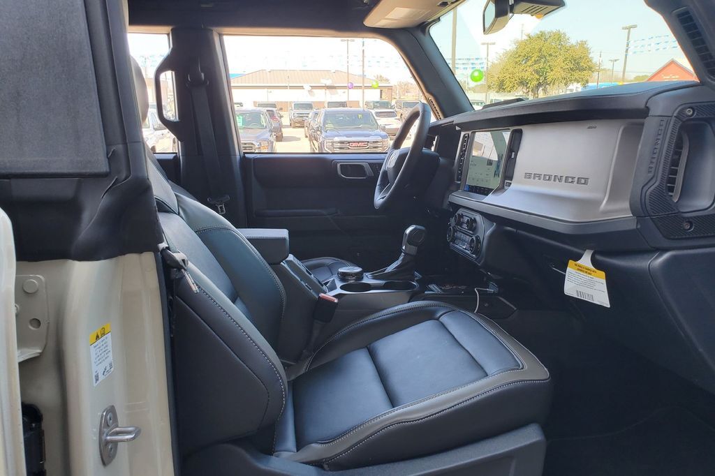 2025 Ford Bronco Outer Banks Hondo TX