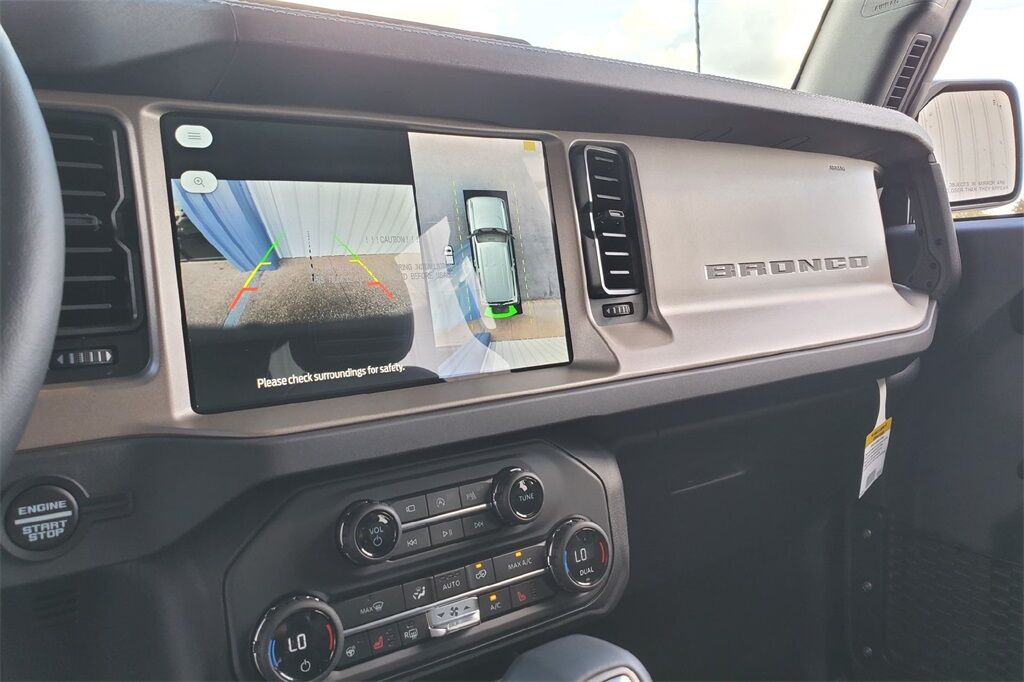 2025 Ford Bronco Outer Banks Hondo TX