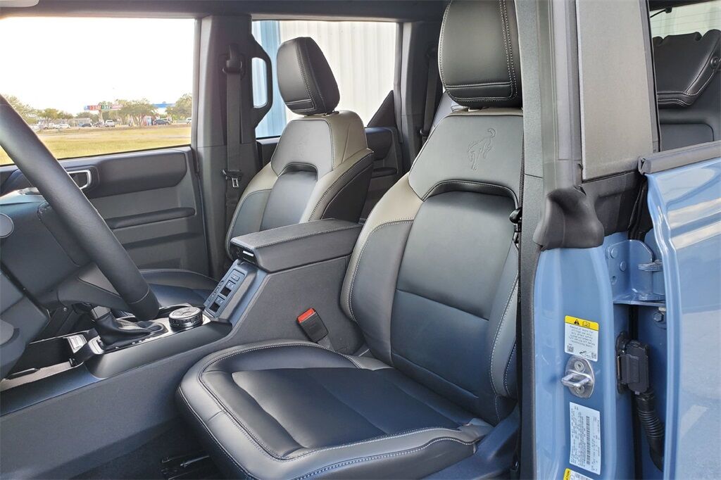 2025 Ford Bronco Outer Banks Hondo TX