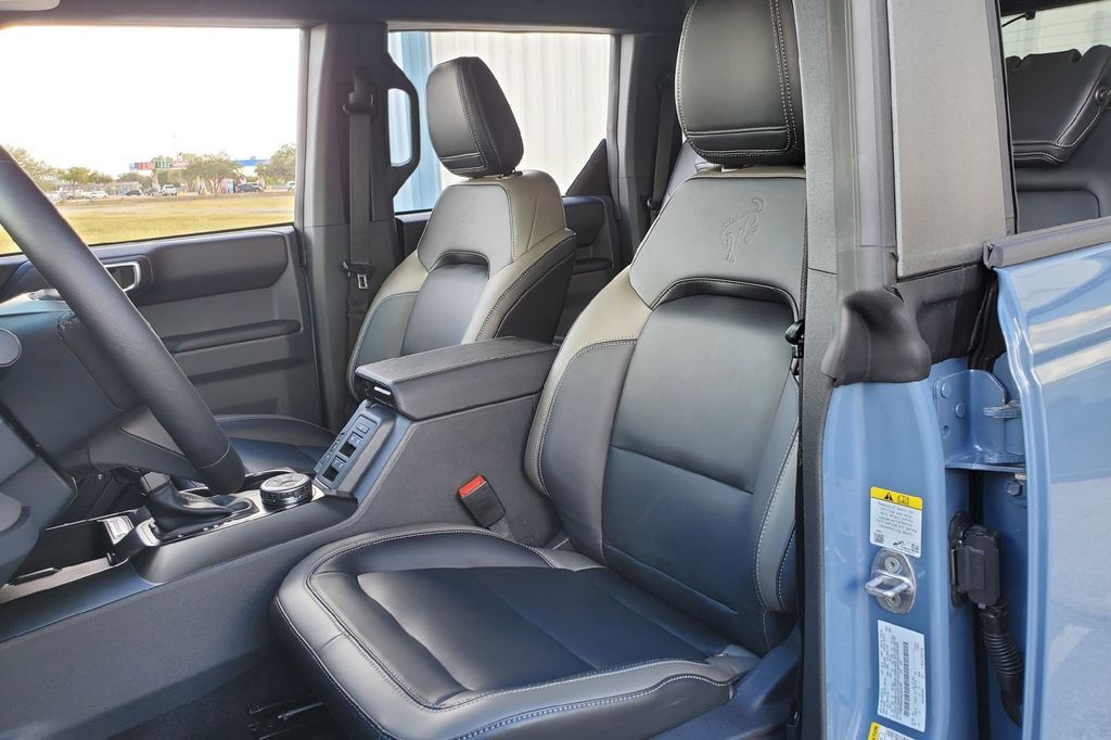 2025 Ford Bronco Outer Banks Hondo TX