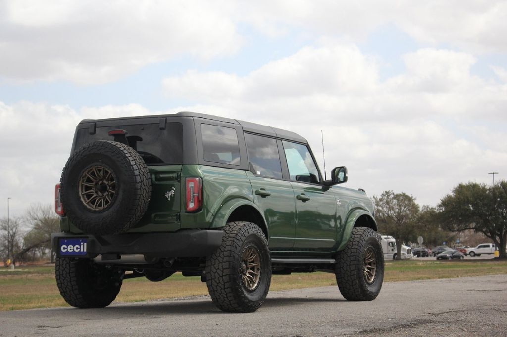 2025 Ford Bronco Outer Banks Hondo TX