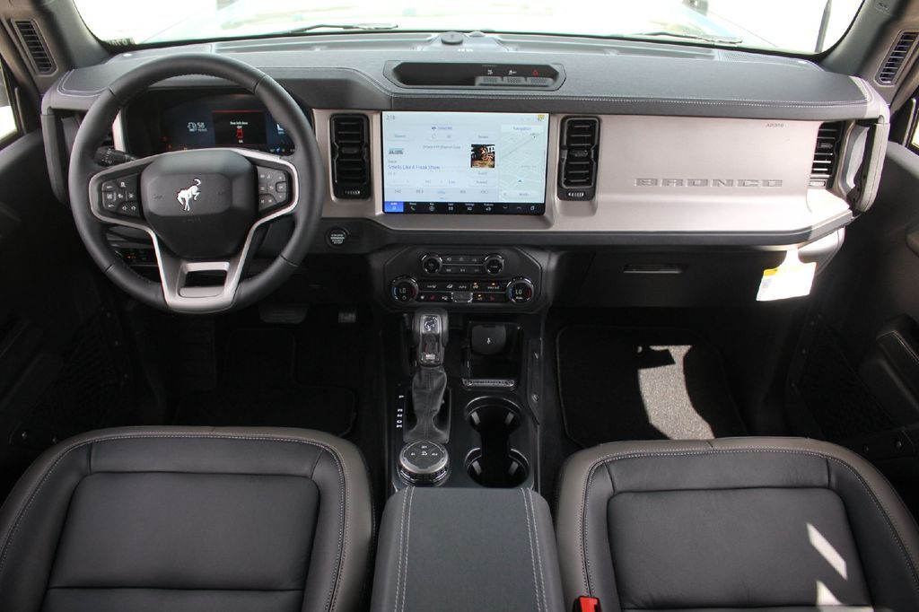 2025 Ford Bronco Outer Banks Hondo TX