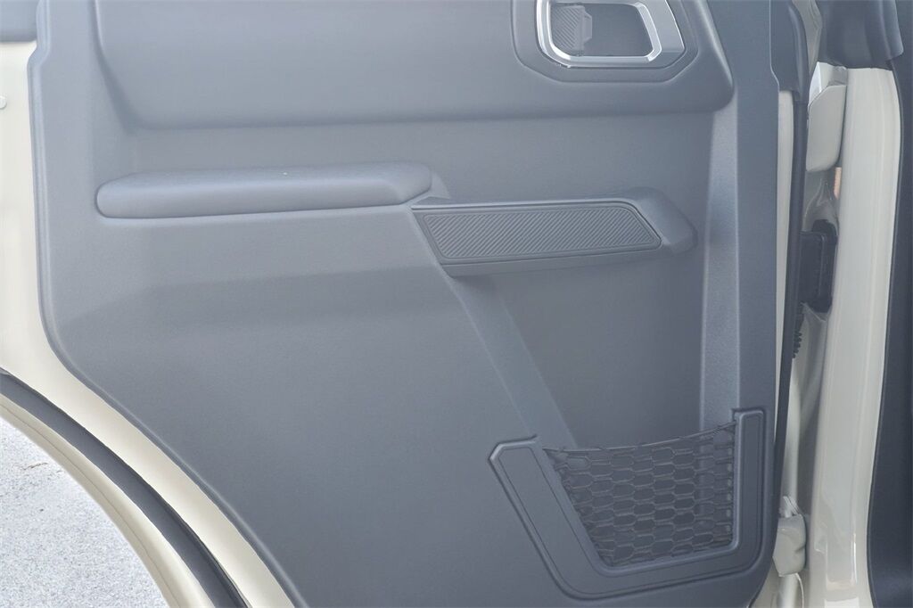 2025 Ford Bronco Outer Banks Hondo TX