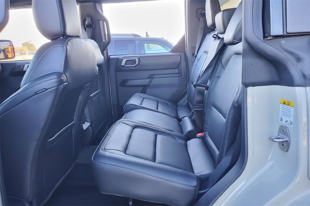 2025 Ford Bronco Outer Banks Hondo TX