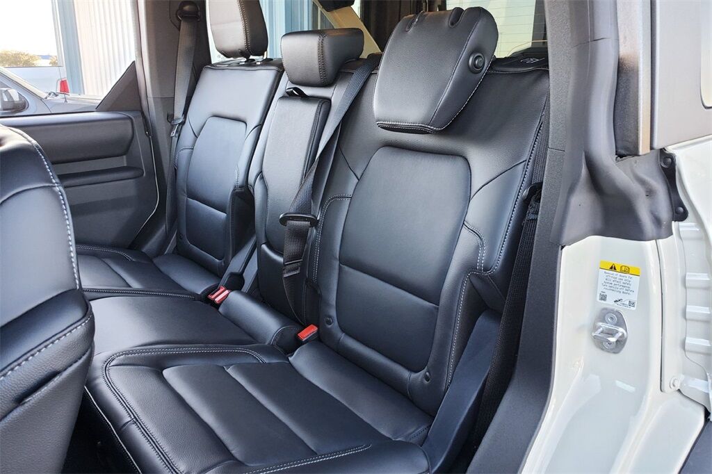 2025 Ford Bronco Outer Banks Hondo TX