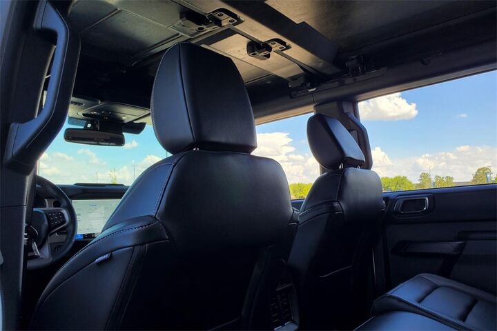 2025 Ford Bronco Outer Banks  TX