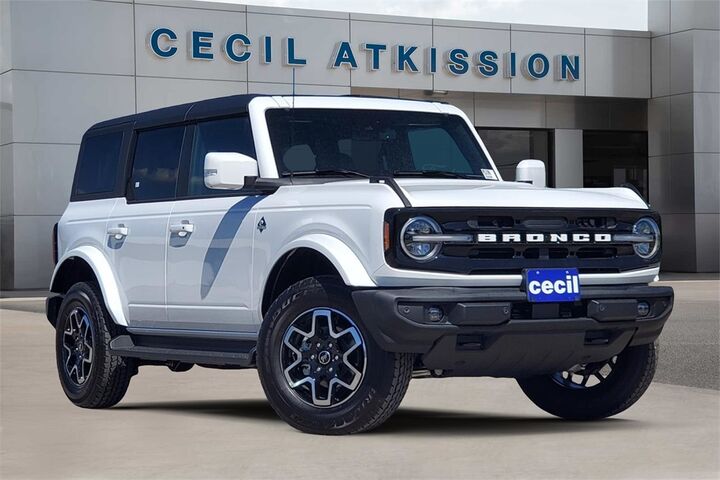 2025 Ford Bronco Outer Banks  TX