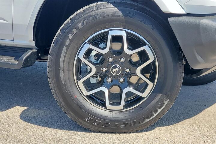 2025 Ford Bronco Outer Banks  TX
