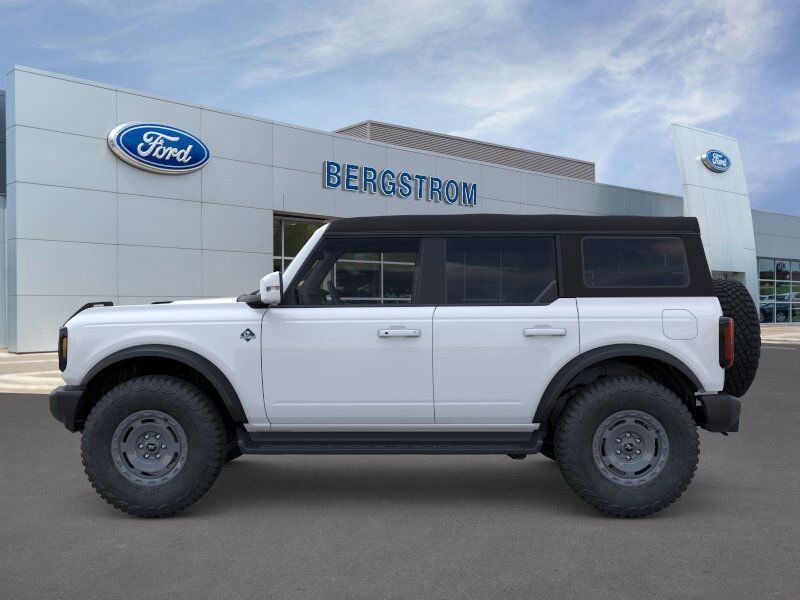 2025 Ford Bronco Outer Banks Green Bay WI