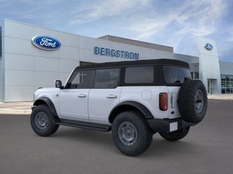 2025 Ford Bronco Outer Banks Green Bay WI