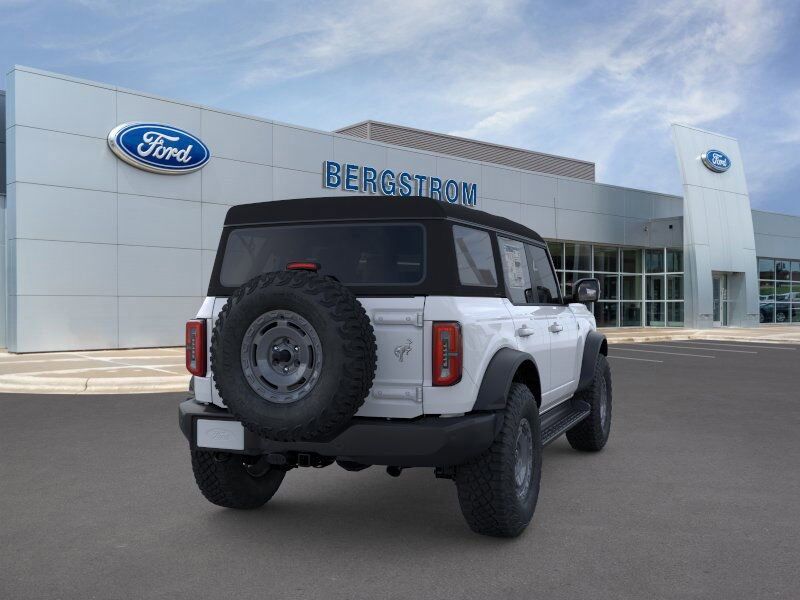 2025 Ford Bronco Outer Banks Green Bay WI