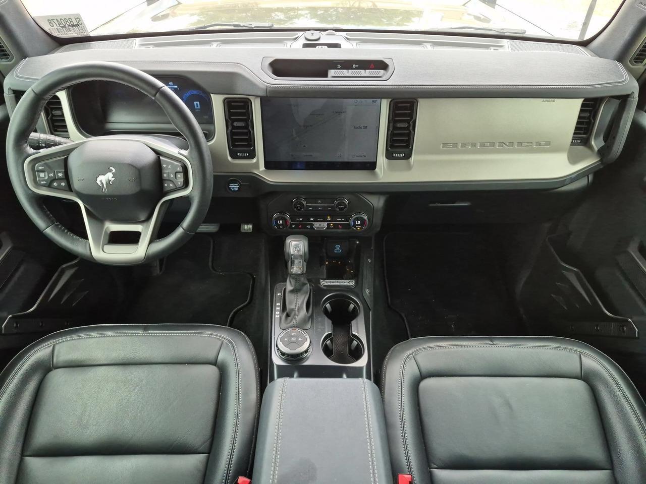2025 Ford Bronco Outer Banks Castroville TX