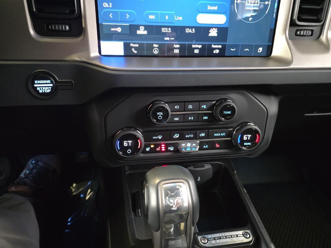 2025 Ford Bronco Outer Banks Sand Lake NY