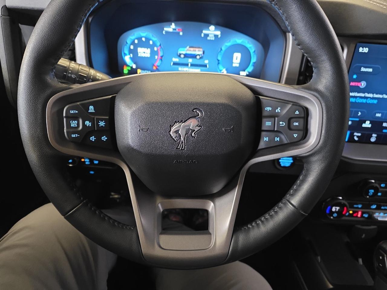 2025 Ford Bronco Outer Banks Sand Lake NY