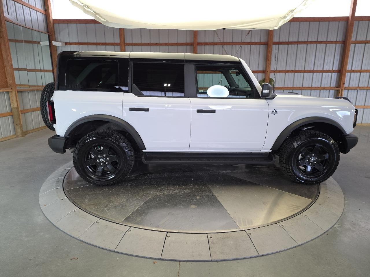 2025 Ford Bronco Outer Banks Sand Lake NY