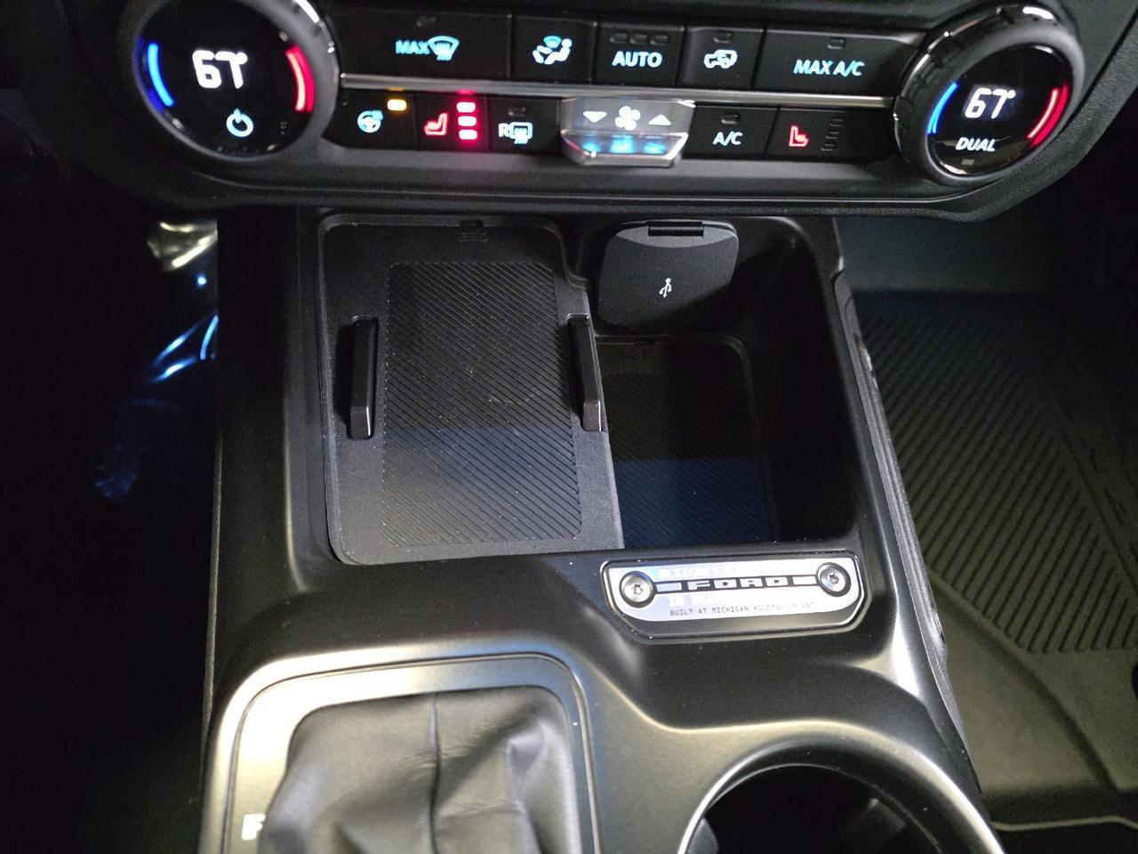 2025 Ford Bronco Outer Banks Sand Lake NY