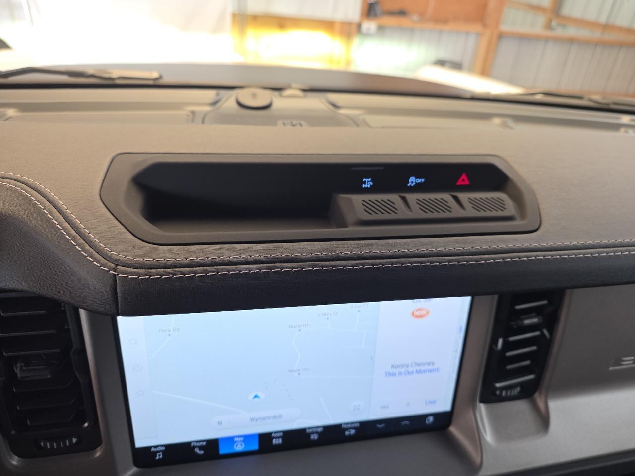 2025 Ford Bronco Outer Banks Sand Lake NY