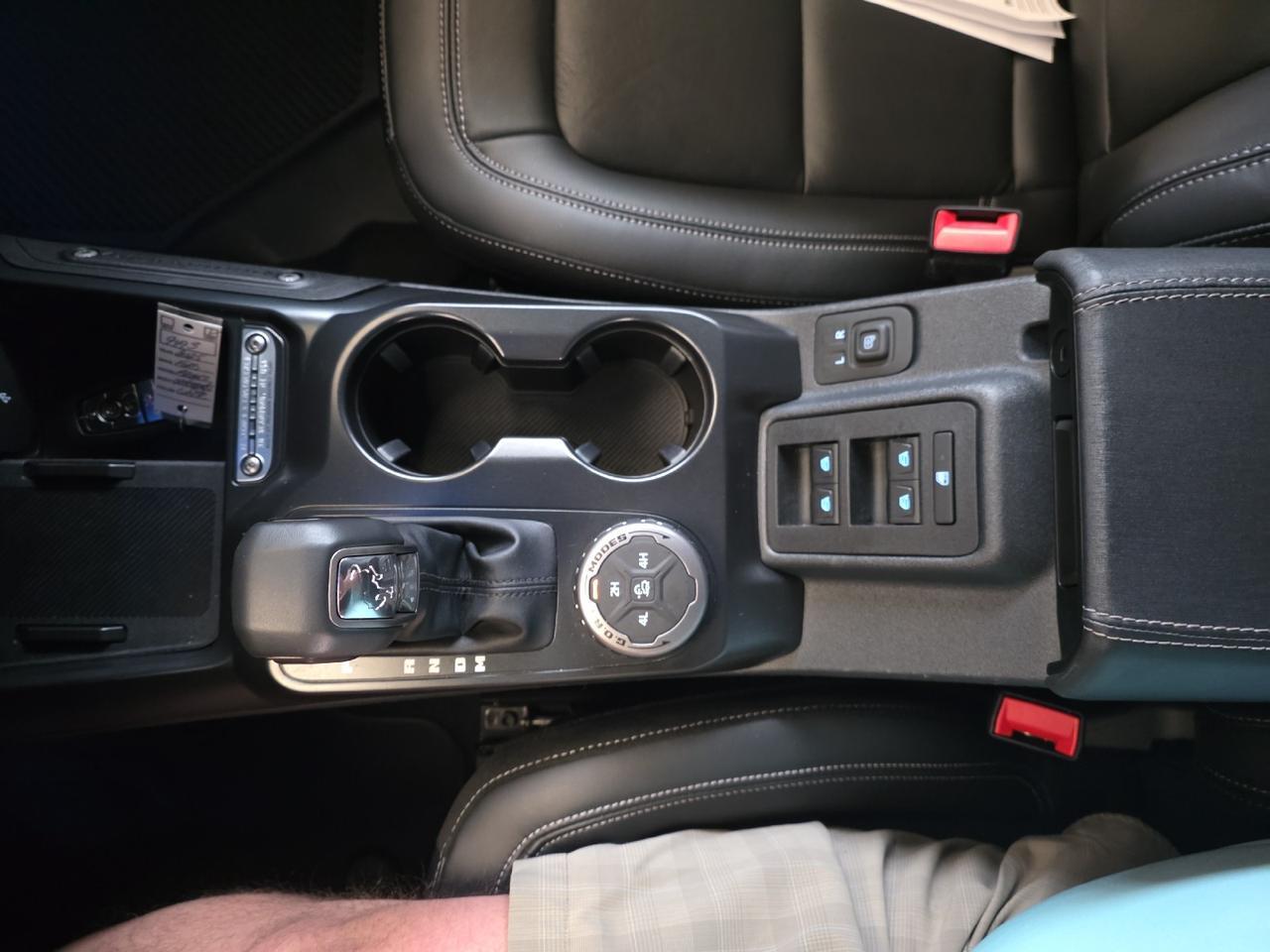 2025 Ford Bronco Outer Banks Sand Lake NY