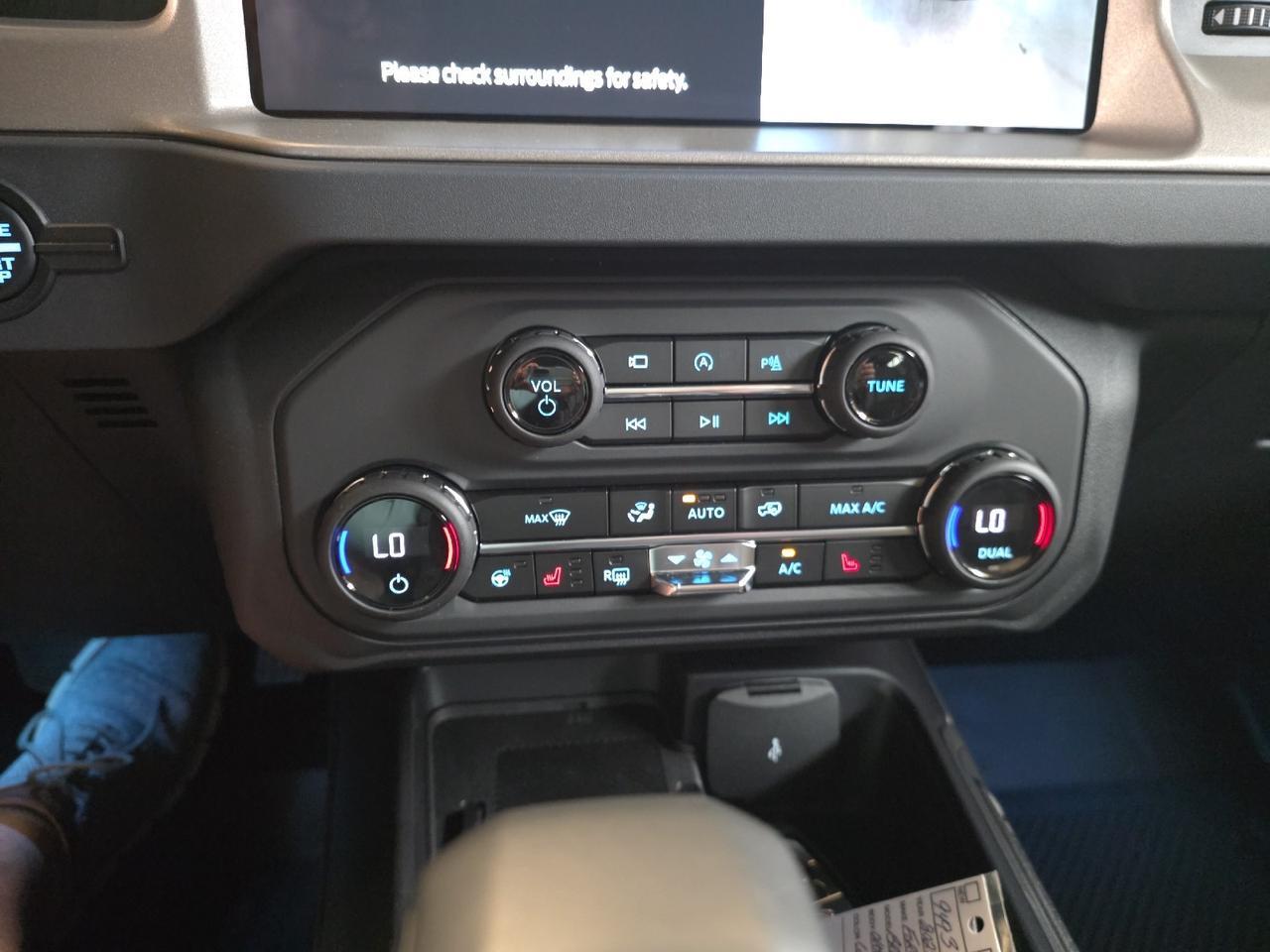 2025 Ford Bronco Outer Banks Sand Lake NY