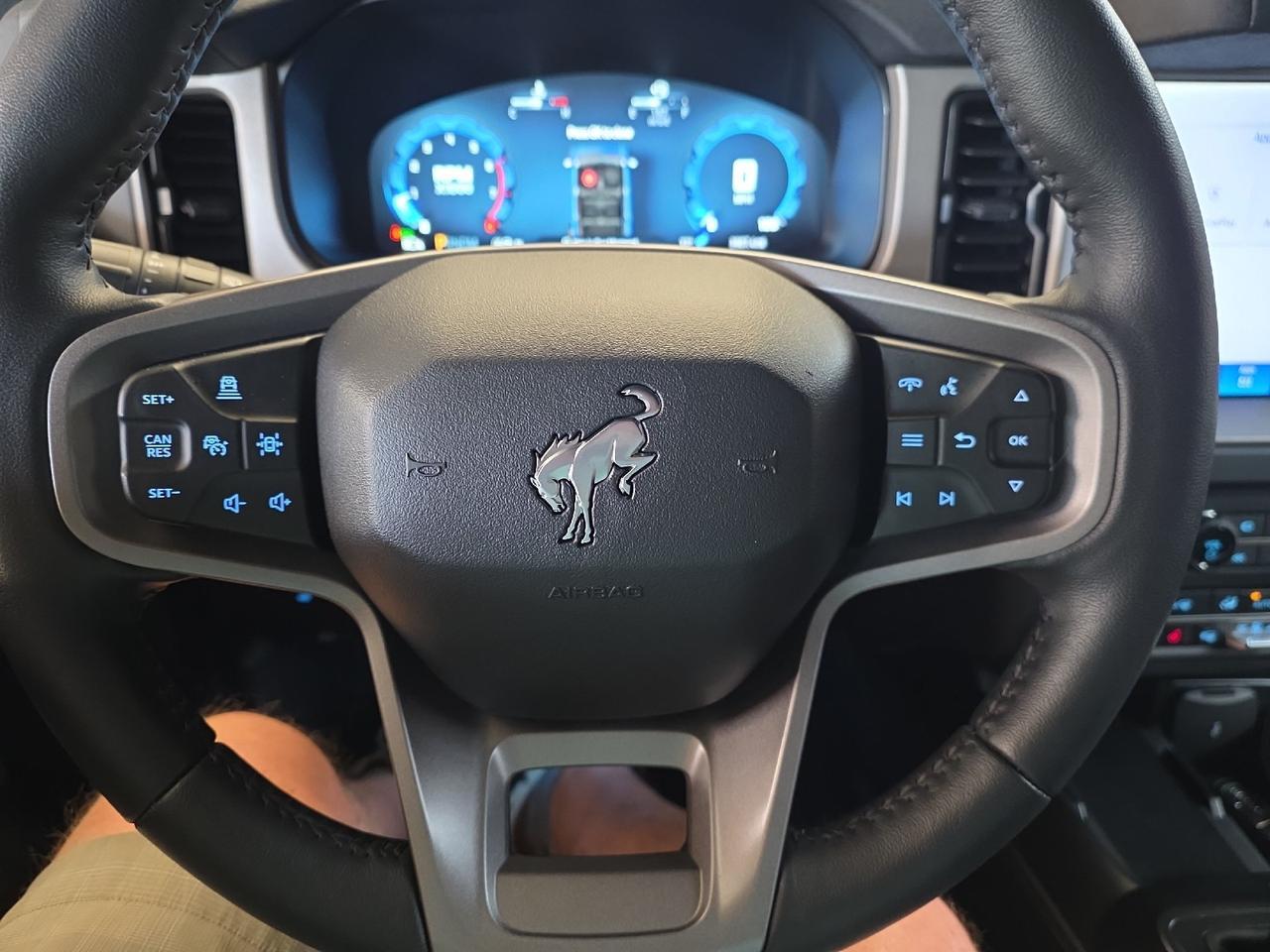 2025 Ford Bronco Outer Banks Sand Lake NY