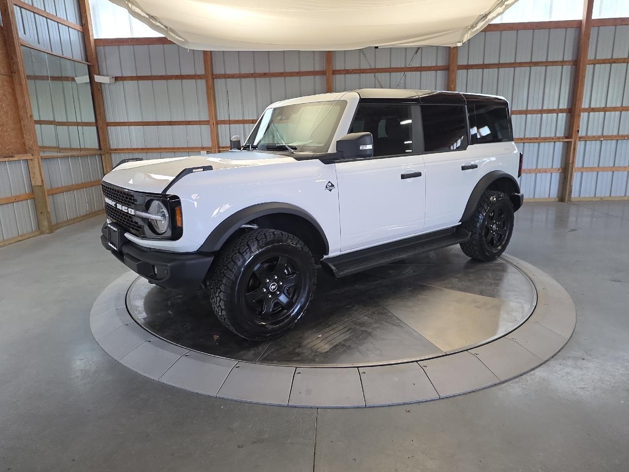 2025 Ford Bronco Outer Banks Sand Lake NY