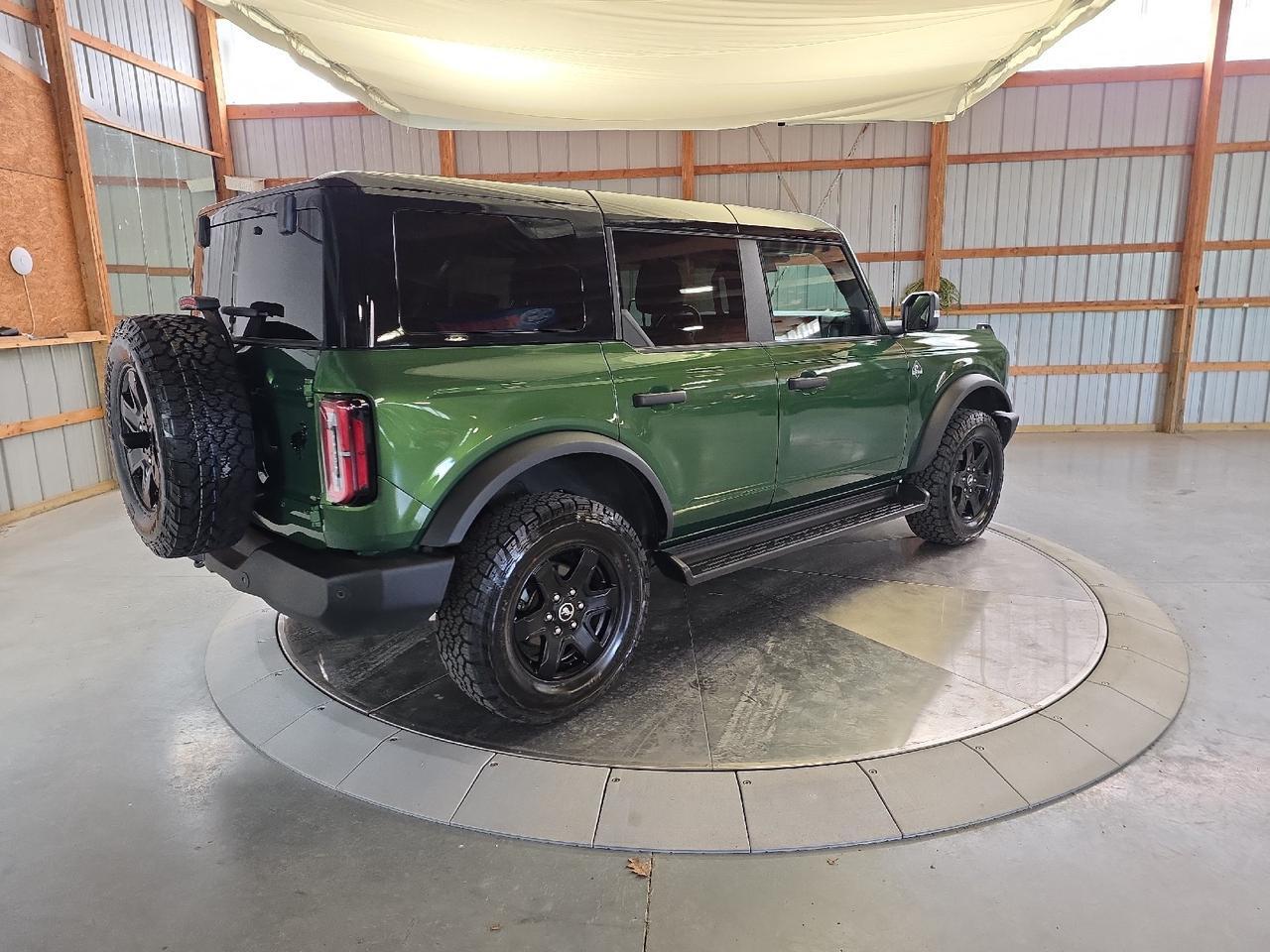 2025 Ford Bronco Outer Banks Sand Lake NY