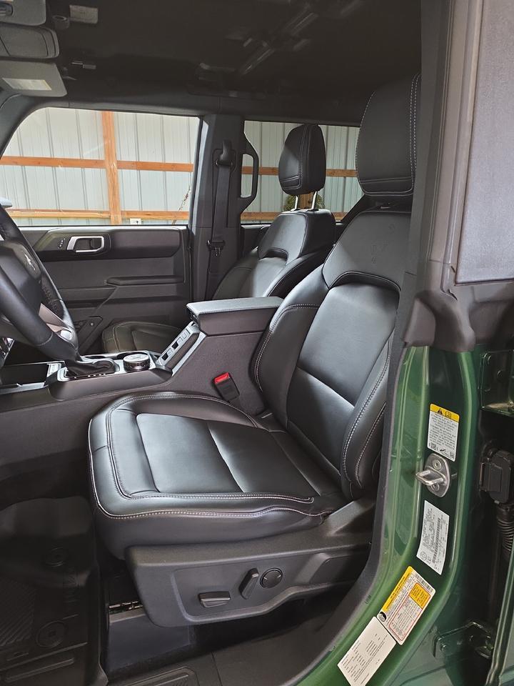 2025 Ford Bronco Outer Banks Sand Lake NY