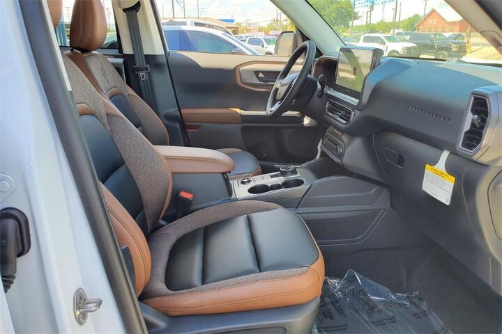2025 Ford Bronco Sport Outer Banks  TX