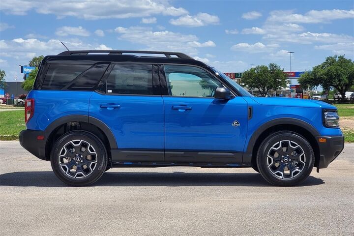 2025 Ford Bronco Sport Outer Banks  TX