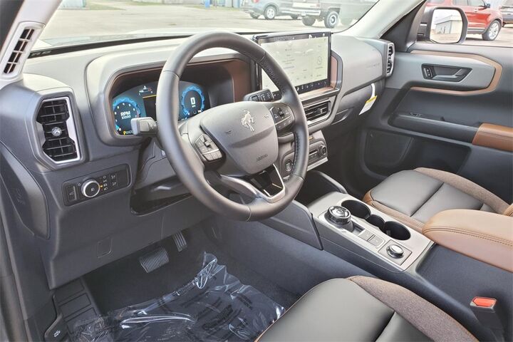 2025 Ford Bronco Sport Outer Banks  TX