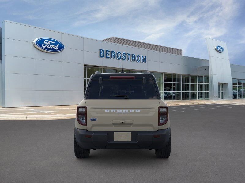 2025 Ford Bronco Sport Outer Banks Green Bay WI