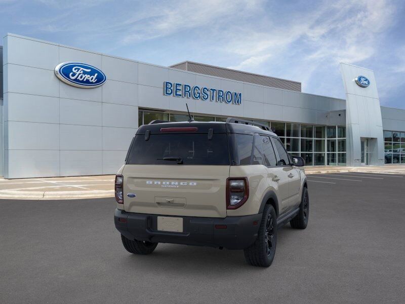 2025 Ford Bronco Sport Outer Banks Green Bay WI