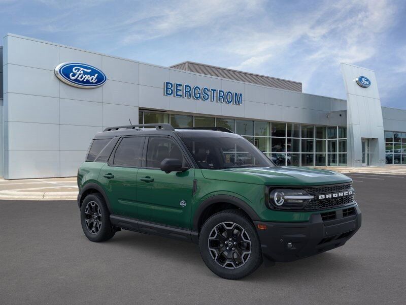 2025 Ford Bronco Sport Outer Banks Green Bay WI