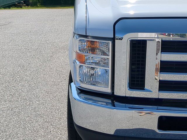 2025 Ford E-350 Rockport Winder GA