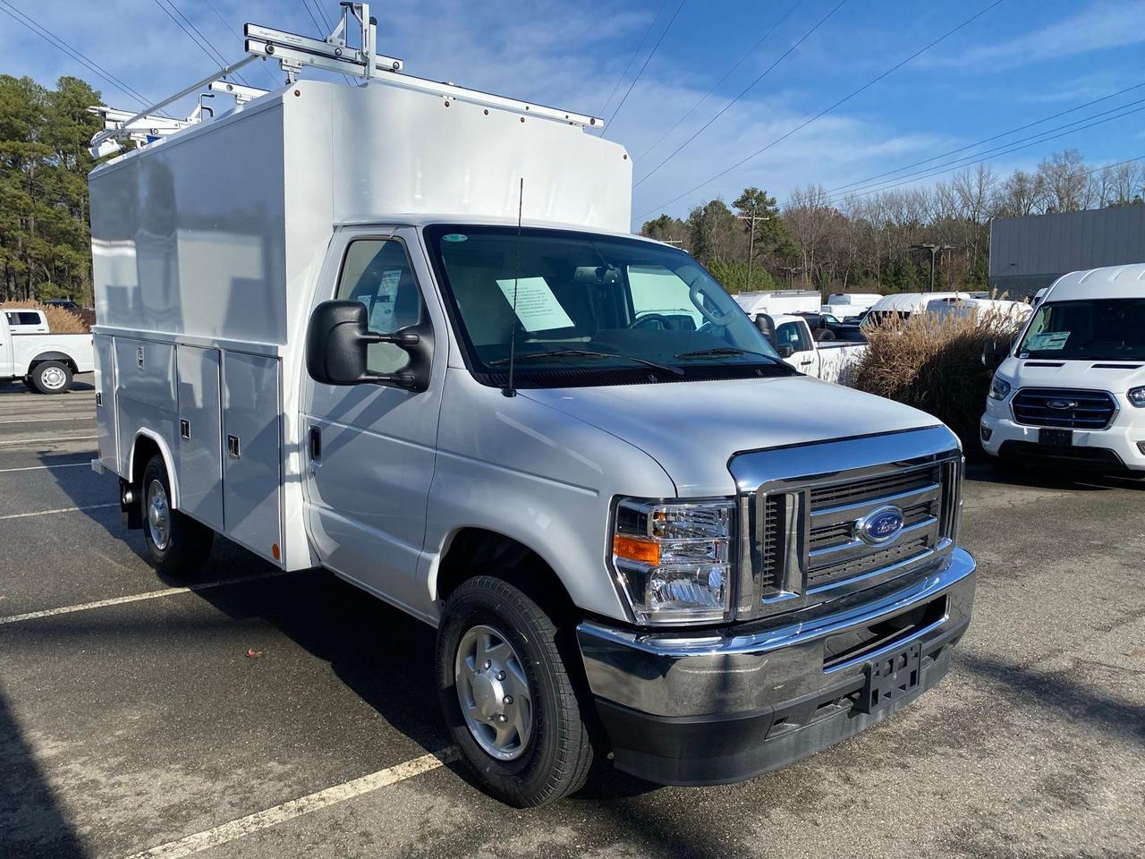 2025 Ford E-350SD Base