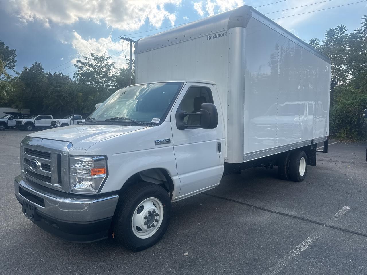 2025 Ford E-350SD Base Gaithersburg MD