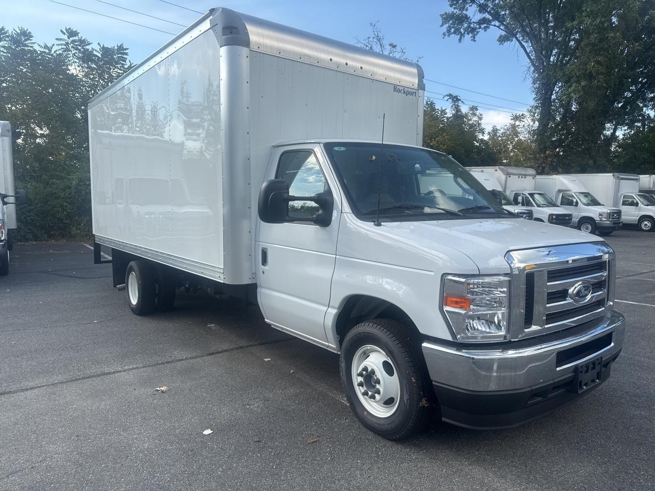 2025 Ford E-350SD Base Gaithersburg MD