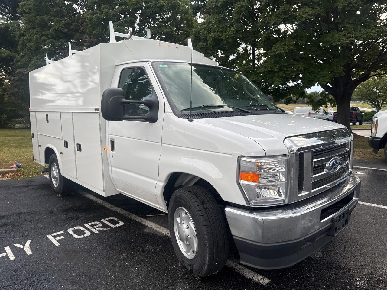 2025 Ford E-350SD Base Gaithersburg MD