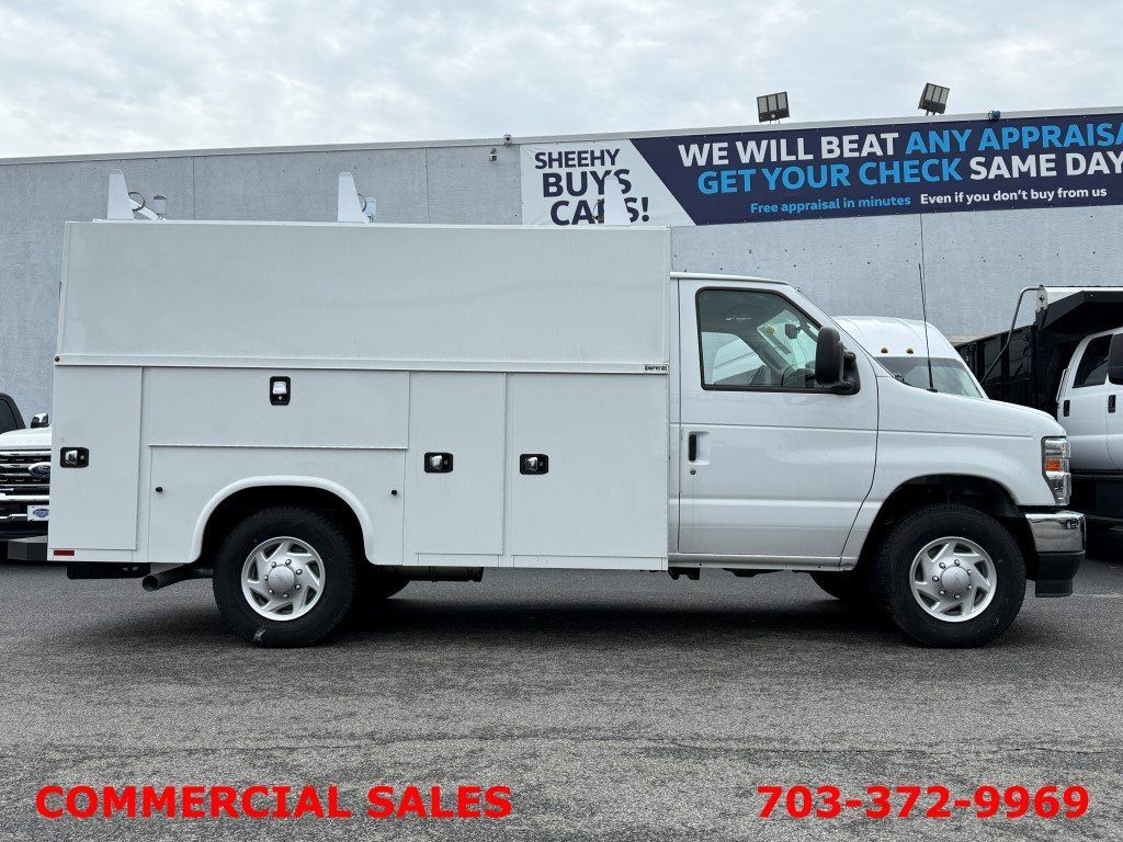 2025 Ford E-350SD Base